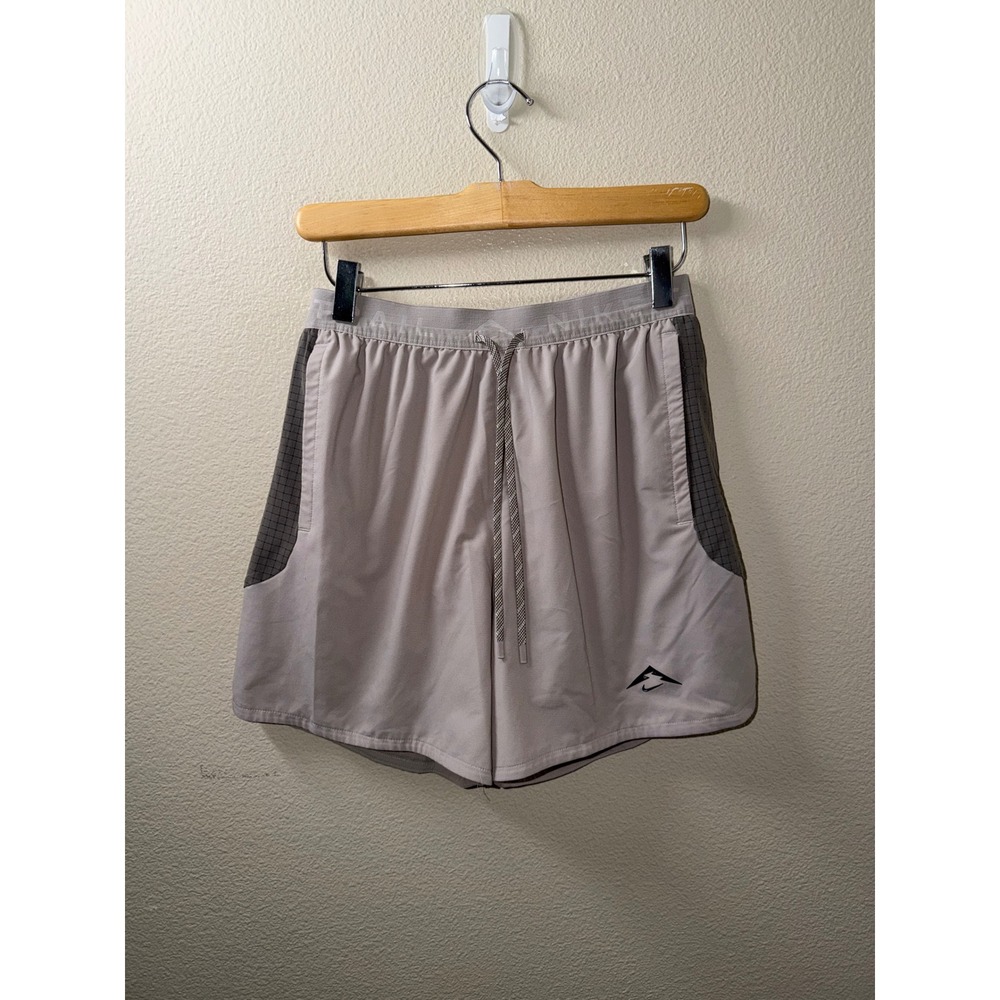 Women's Nike Trail Shorts Size Small